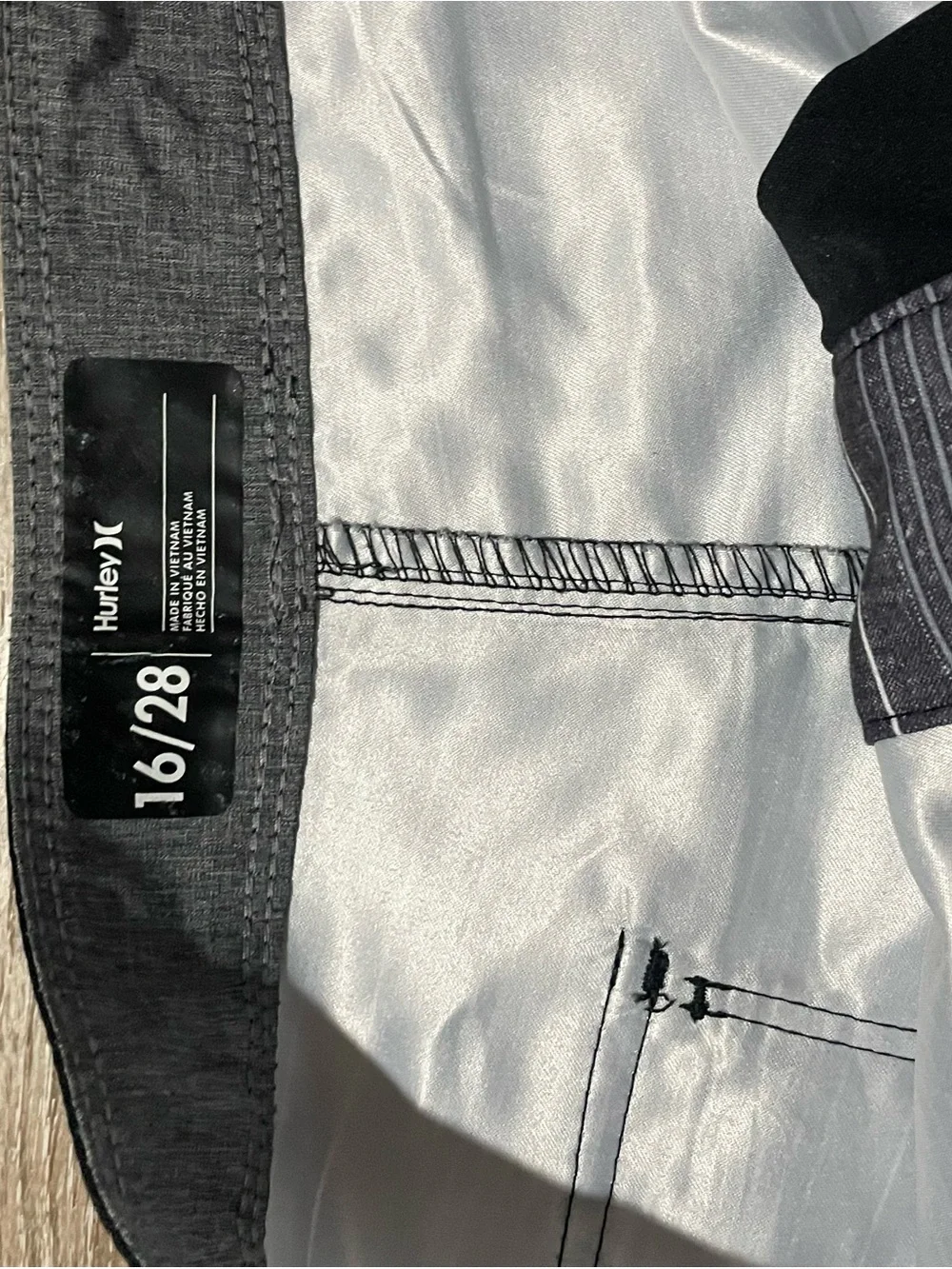 Hurley Boys Black & Gray Pinstripe Board Shorts NWOT 16/28